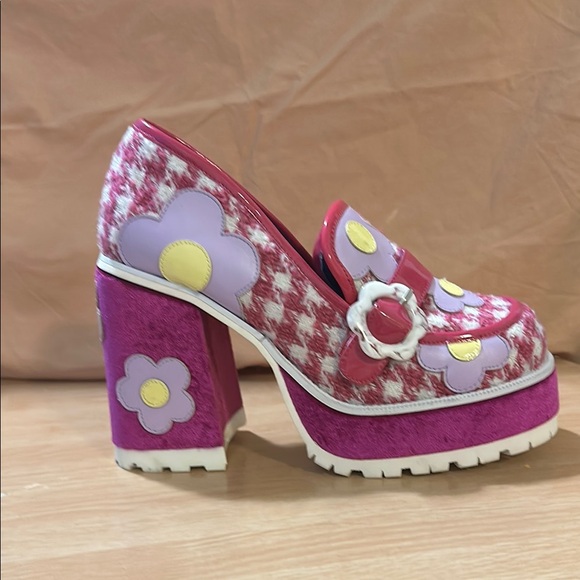 Pink and Yellow Decorative Shoe with Flower Appliqué - Picture 2 of 15